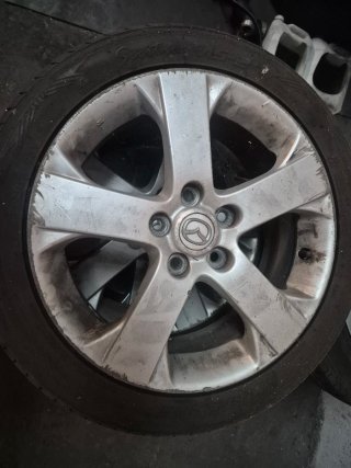 4 Llantas Mazda
