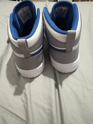 Jordan 1 Mid (GS) Wolf Grey/White