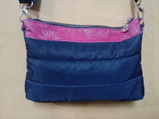 Bolso Desigual azul y rosa