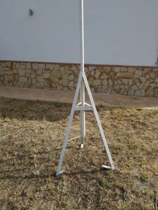 Torre Antena Parabólica Radio Internet