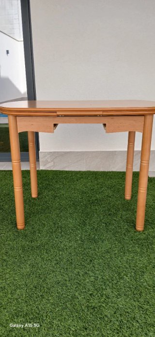 Mesa de cocina extensible de madera