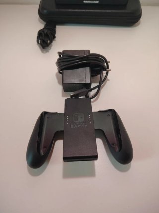 Nintendo Switch OLED 64GB Completa con Accessori