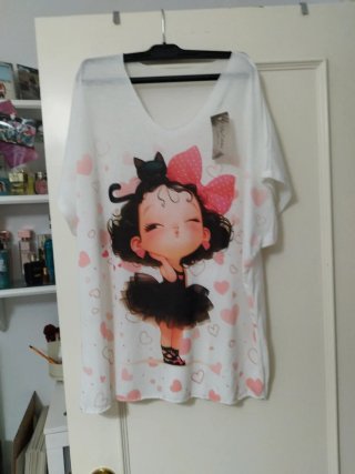 Camiseta  punto fino con dibujo de niña