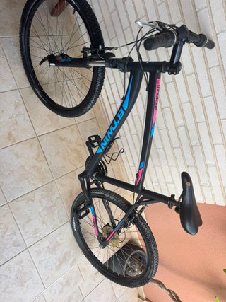 Bicicleta Rockrider 340 Negra/Rosa/Azul