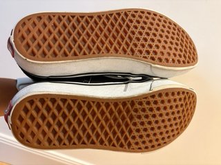 Zapatillas Vans Botín Negras y Blancas