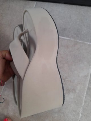 Sandalias Zara Plataforma Beige