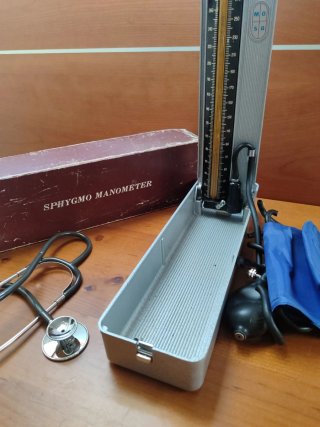 Tensiómetro Mercurial Antiguo alemán