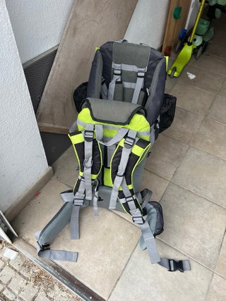 Mochila portabebés montaña