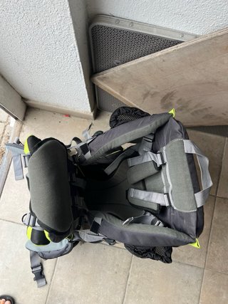Mochila portabebés montaña