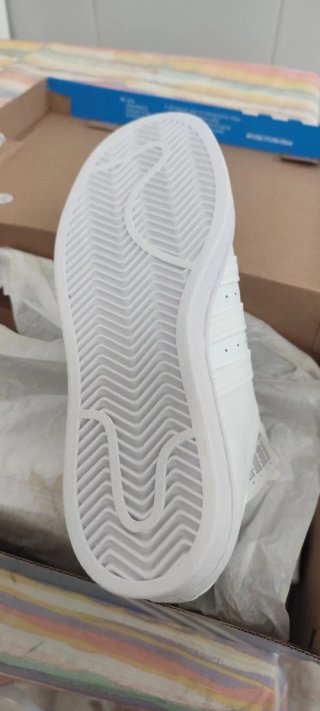 Adidas Superstar J Talla 37 1/3 Blancas