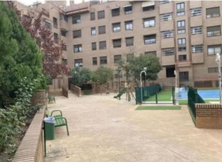 Piso en alquiler en Almendrales en Madrid