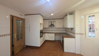 Casa pareada en alquiler en Cobeña