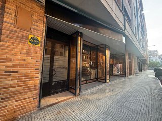 Local comercial en alquiler en Aranzabela - Aranbizkarra en Vitoria-Gasteiz