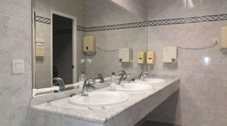 Local comercial en venta en Este en Castellón de la Plana