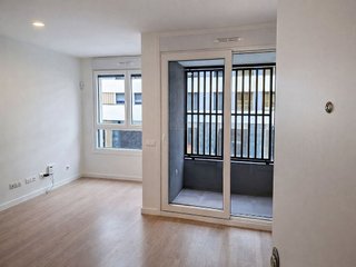 Piso en alquiler en Ensanche de Vallecas - Valdecarros en Madrid