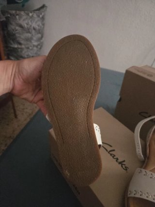 Sandalias Clarks Blancas y Marrones 39.5