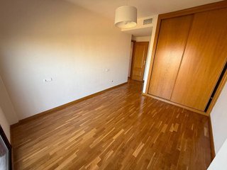 Piso en alquiler en Bola de Oro - Serrallo en Granada