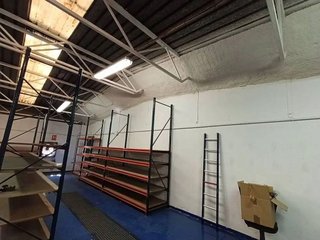 Nave industrial en alquiler en Creu de Barberà en Sabadell