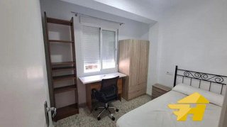 Piso en alquiler en Ciudad Jardín - Zoco en Córdoba