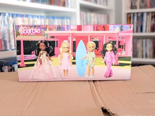 Set 4 Muñecas Barbie The Movie Chelsea Mattel