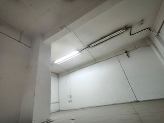 Nave industrial en alquiler en Lucero en Madrid