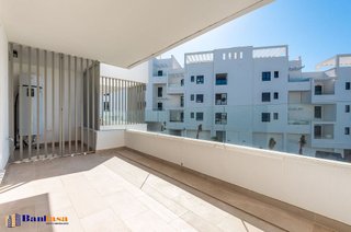 Piso en alquiler en El Mayorazgo - El Limonar en Málaga