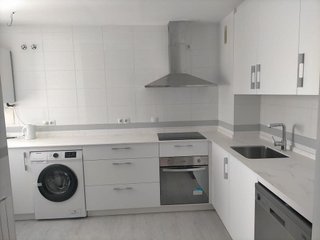 Piso en alquiler en Polígono Cartuja – La Paz en Granada