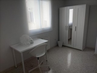Piso en alquiler en Polígono Cartuja – La Paz en Granada