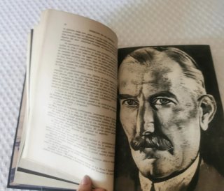 Libro, T. E. Lawrence