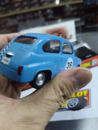 Scalextric Seat 600 40 Aniversario