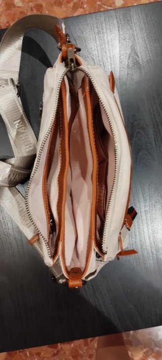 Bolso marca Binnari beige como nuevo
