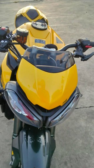 Triumph street triple 765 RS