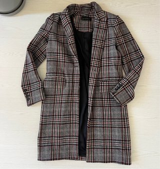 Abrigo largo cuadros Zara mujer