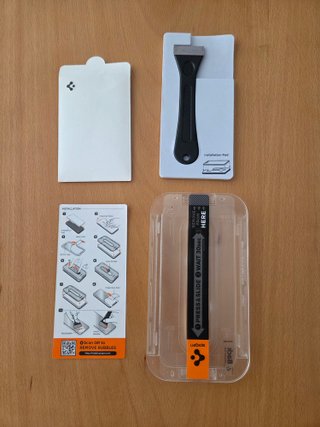 Cristal Protector Pantalla Spigen EZ iPhone 15/16