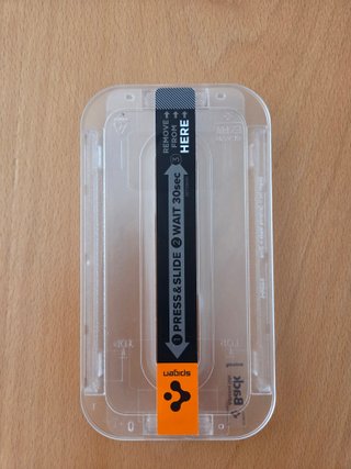 Cristal Protector Pantalla Spigen EZ iPhone 15/16
