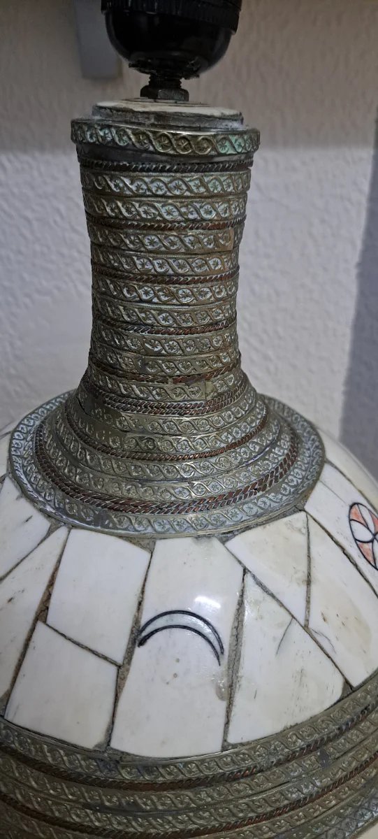 Lámpara de mesa artesanal vintage