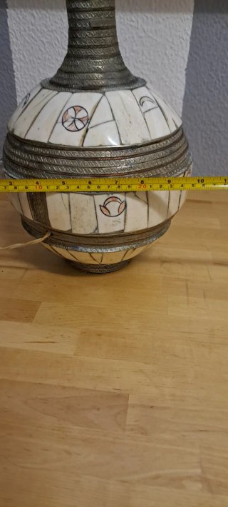 Lámpara de mesa artesanal vintage