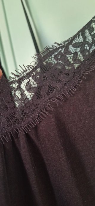 Canotta con pizzo taglia curvy