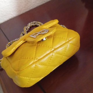 Bolso Purificación García amarillo piel