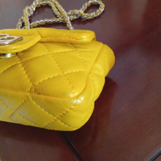 Bolso Purificación García amarillo piel