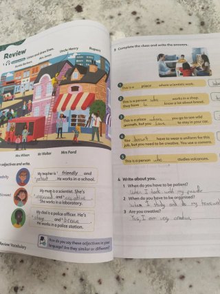 Lead the Way Activity Book : 4 primary