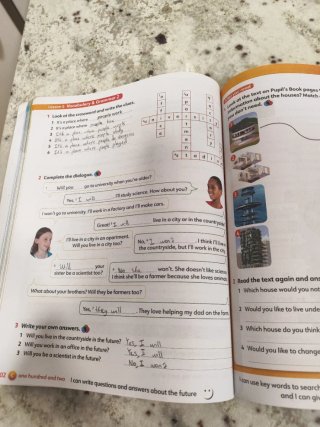 Lead the Way Activity Book : 4 primary