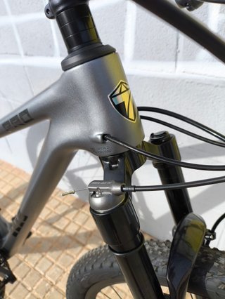 Bicicleta MTB Carbono LEOPARDpro 29” 3x10v