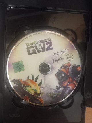 Plants vs Zombies GW2 PC DVD