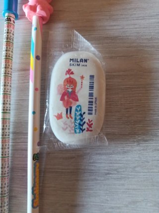 Set di articoli da scrivania vintage: matite e gomma