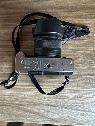 Canon M6 + Obiettivo + Accessori