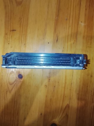Centralita ECU BMW e36 318i Motronic Bosch