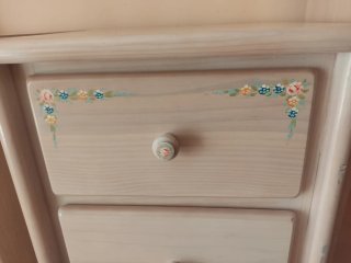 Mueble juvenil madera beige floral
