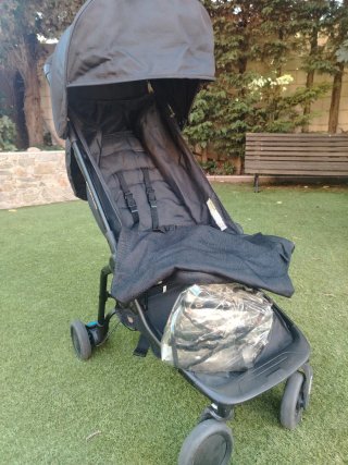Carrito Bebé Mountain Buggy Negro