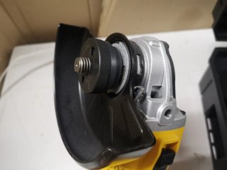 Amoladora Dewalt con bateria cargador y maletin